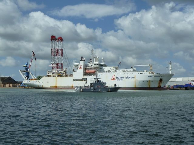 P177 - bassin de Penhoet - 24 avril 2012 (04).JPG